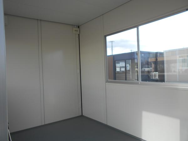 福島県福島店/展示場の新棟ユニットハウス・プレハブ・コンテナハウス38MSL(2.43坪)の本体の内観