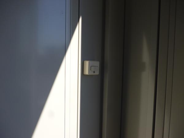 東京都日野店/展示場の中古ユニットハウス・プレハブ・コンテナハウスCT-32J(2.16坪)の各設備のスイッチ