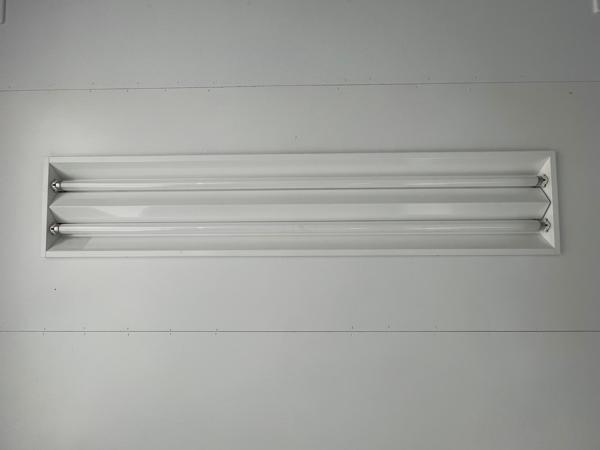 埼玉県草加店/展示場の中古ユニットハウス・プレハブ・コンテナハウスCT-32J(2.16坪)の各設備の照明器具