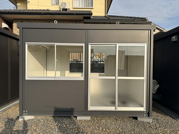 岐阜県多治見店/展示場の新棟ユニットハウス・プレハブ・コンテナハウス38MSL(2.43坪)の本体の外観