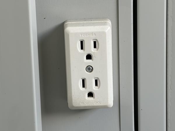 長崎県長崎店/展示場の中古ユニットハウス・プレハブ・コンテナハウスCT-32J(2.16坪)の各設備のコンセント