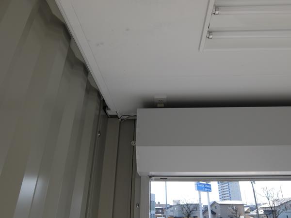 富山県富山営業所/展示場の中古ユニットハウス・プレハブ・コンテナハウス波板付き