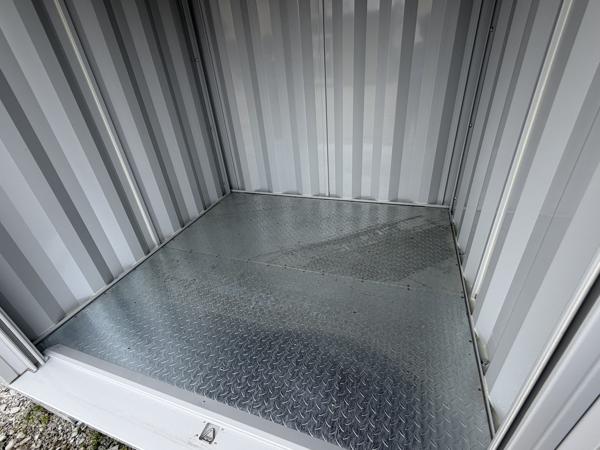 長崎県長崎店/展示場の新棟ユニットハウス・プレハブ・コンテナハウスGORILLA(0.94坪)の本体の内観