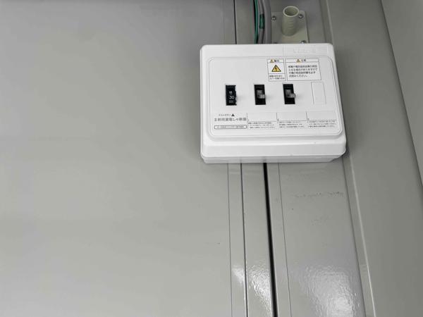 熊本県熊本店/展示場の中古ユニットハウス・プレハブ・コンテナハウスCT-32J(2.16坪)の各設備の分電盤