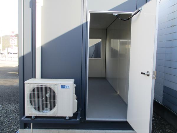 京都府亀岡店/展示場の新棟ユニットハウス・プレハブ・コンテナハウス47MSL(3.02坪)の本体の外観