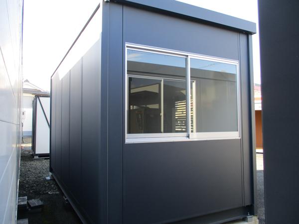 京都府亀岡店/展示場の新棟ユニットハウス・プレハブ・コンテナハウス47MSL(3.02坪)の本体の外観