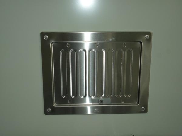 東京都日野店/展示場の中古ユニットハウス・プレハブ・コンテナハウスCT-54J(7.79坪)の各設備の給気口