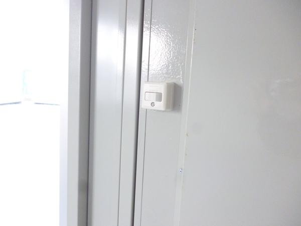 東京都日野店/展示場の中古ユニットハウス・プレハブ・コンテナハウスCT-54J(7.79坪)の各設備のスイッチ