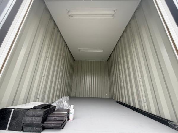 山梨県笛吹一宮店/展示場の中古ユニットハウス・プレハブ・コンテナハウス波板付き