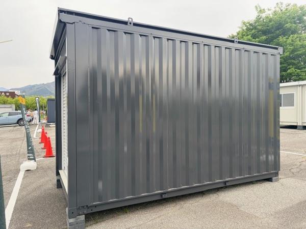 山梨県笛吹一宮店/展示場の中古ユニットハウス・プレハブ・コンテナハウス波板付き