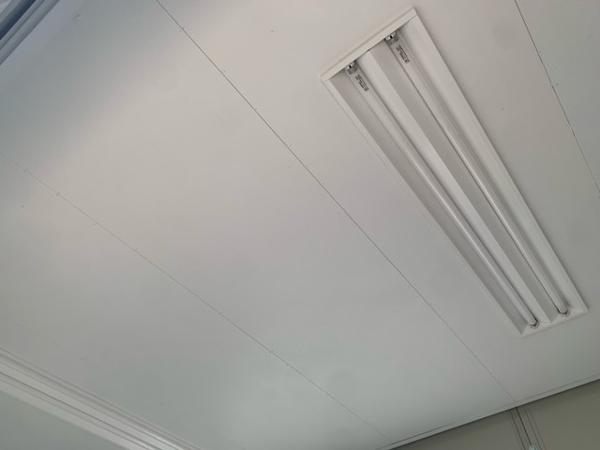 栃木県宇都宮戸祭店/展示場の中古ユニットハウス・プレハブ・コンテナハウスCT-41J(2.83坪)の各設備の照明器具