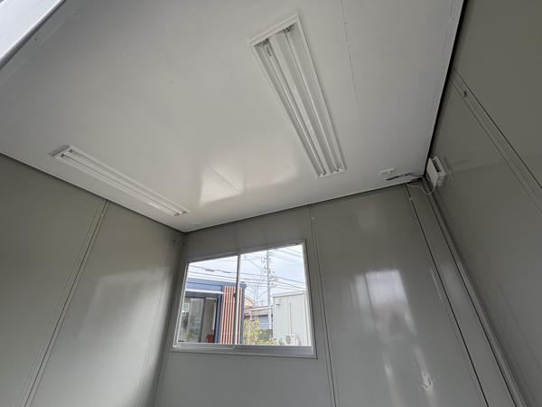 佐賀県佐賀出張所/展示場の中古ユニットハウス・プレハブ・コンテナハウスCT-32J(2.16坪)の各設備の照明器具