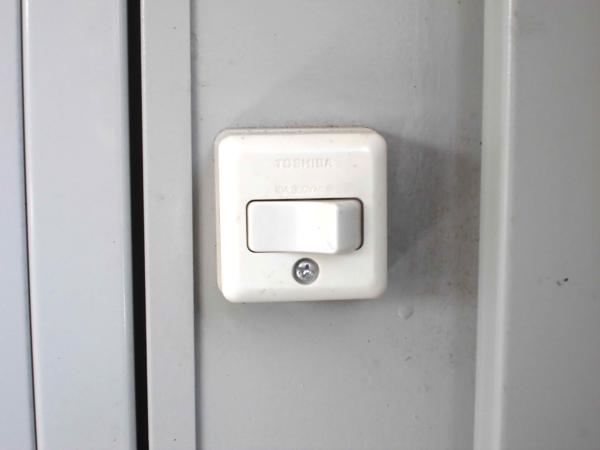 新潟県新潟出張所/総合展示場の中古ユニットハウス・プレハブ・コンテナハウスCT-41J(2.85坪)の各設備のスイッチ