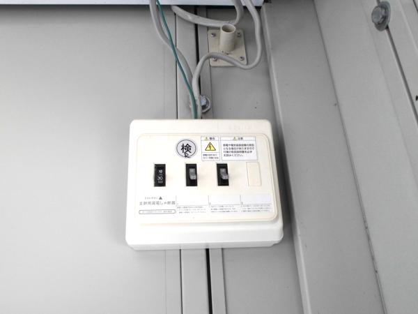 新潟県新潟出張所/総合展示場の中古ユニットハウス・プレハブ・コンテナハウスCT-41J(2.85坪)の各設備の分電盤