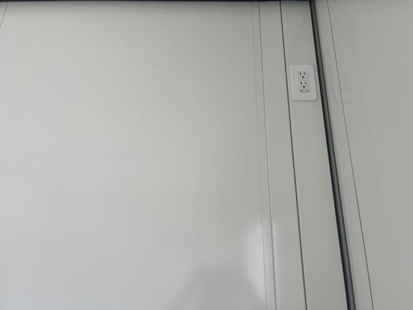 東京都町田店/展示場の中古ユニットハウス・プレハブ・コンテナハウス29MSL(1.84坪)の各設備のコンセント