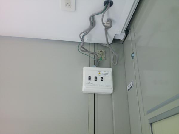 京都府木津川店/展示場の中古ユニットハウス・プレハブ・コンテナハウスCT-32J(2.16坪)の各設備の分電盤