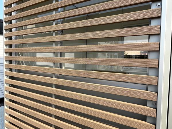 群馬県伊勢崎バイパス店/展示場の新棟ユニットハウス・プレハブ・コンテナハウス38MSL(2.43坪)の本体の外観