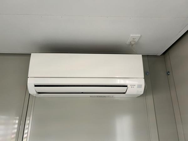 愛知県岡崎中央店/展示場の中古ユニットハウス・プレハブ・コンテナハウスCT-41J(2.83坪)の各設備のエアコン
