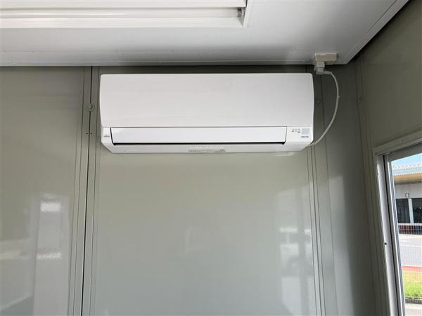 滋賀県栗東店/展示場の中古ユニットハウス・プレハブ・コンテナハウスCT-32J(2.16坪)の各設備のエアコン