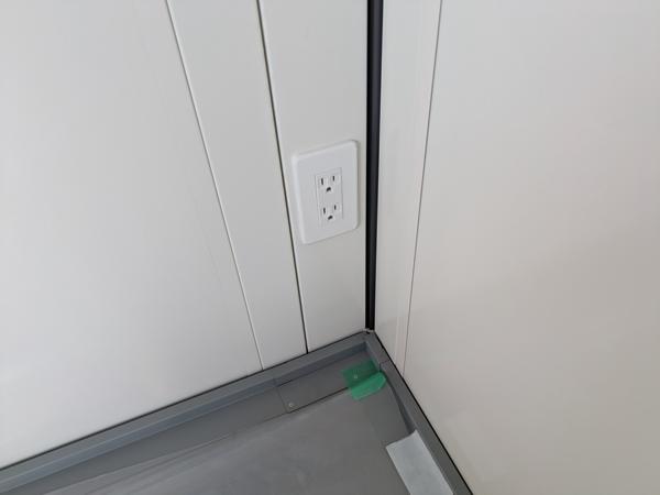 千葉県市原店/展示場の新棟ユニットハウス・プレハブ・コンテナハウス47MSL(3.02坪)の各設備のコンセント
