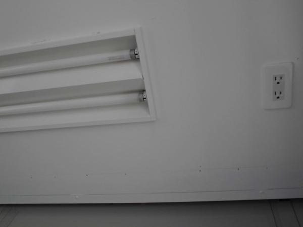 福岡県太宰府店/展示場の中古ユニットハウス・プレハブ・コンテナハウスCT-32J(2.18坪)の各設備のコンセント