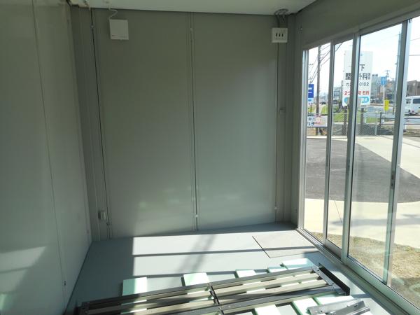 石川県金沢店/展示場の中古ユニットハウス・プレハブ・コンテナハウスルーバー付き