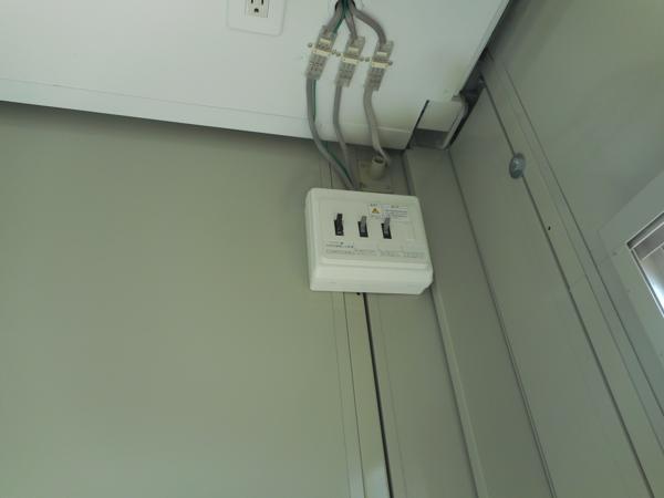 石川県金沢店/展示場の中古ユニットハウス・プレハブ・コンテナハウスルーバー付き