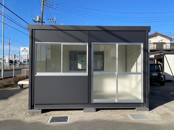 神奈川県厚木店/展示場の新棟ユニットハウス・プレハブ・コンテナハウス38MSL(2.43坪)の本体の外観