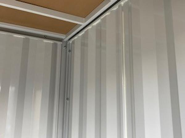 神奈川県厚木店/展示場の新棟ユニットハウス・プレハブ・コンテナハウスGORILLA(0.94坪)の本体の内観