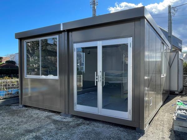 神奈川県厚木店/展示場の中古ユニットハウス・プレハブ・コンテナハウスCT-54J(7.60坪)の本体の外観