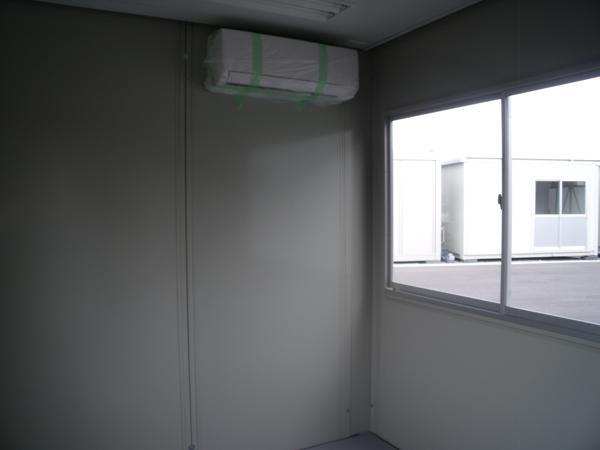 埼玉県花園インター店/展示場の中古ユニットハウス・プレハブ・コンテナハウスCT-32J(2.16坪)の本体の内観