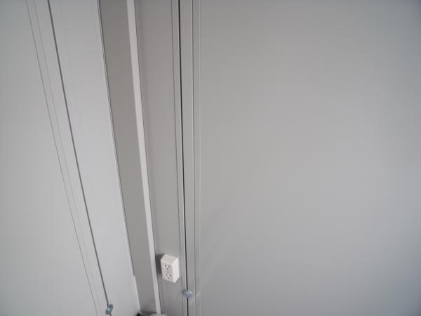 埼玉県花園インター店/展示場の中古ユニットハウス・プレハブ・コンテナハウスCT-41J(2.83坪)の各設備のコンセント