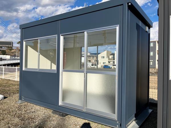 静岡県三島店/展示場の新棟ユニットハウス・プレハブ・コンテナハウス38MSL(2.43坪)の本体の外観