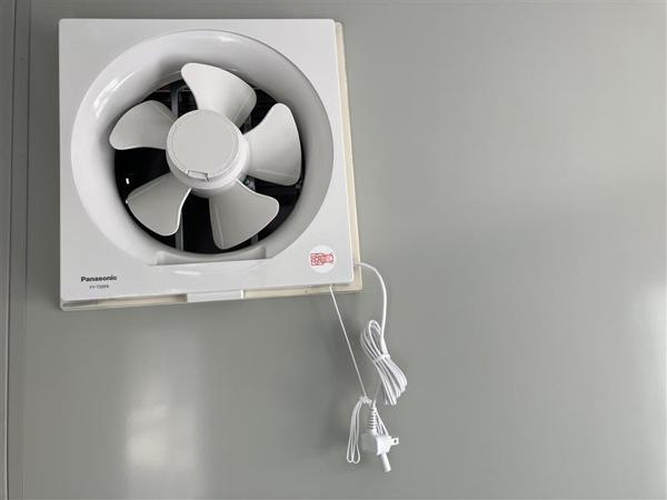 群馬県伊勢崎バイパス店/展示場の中古ユニットハウス・プレハブ・コンテナハウスCT-42J(2.86坪)の各設備の換気扇