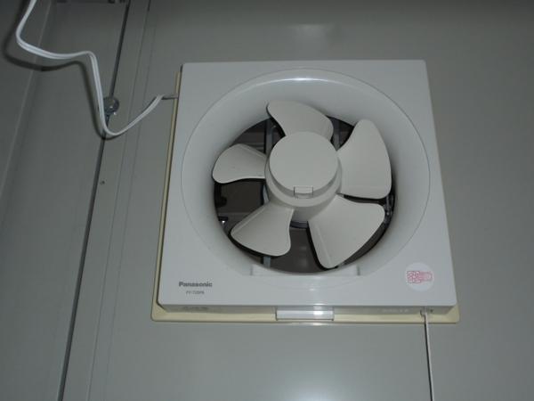 宮城県大崎店/展示場の中古ユニットハウス・プレハブ・コンテナハウスCT-54J(7.78坪)の各設備の換気扇