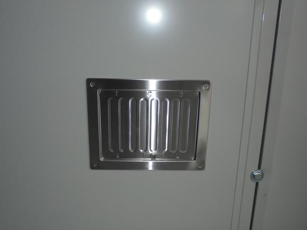 宮城県大崎店/展示場の中古ユニットハウス・プレハブ・コンテナハウスCT-54J(7.78坪)の各設備の給気口