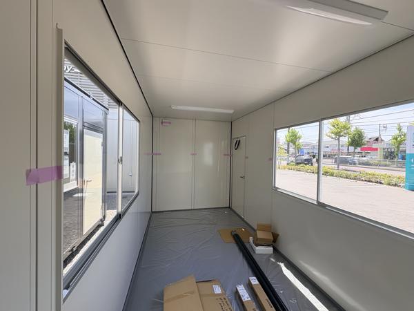 愛知県岡崎中央店/展示場の新棟ユニットハウス・プレハブ・コンテナハウス47MSL(3.02坪)の本体の内観