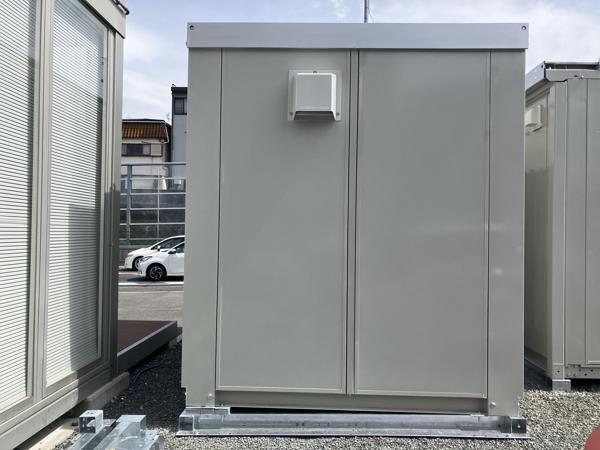 大阪府枚方店/展示場の中古ユニットハウス・プレハブ・コンテナハウスCT-32JG(2.16坪)の本体の外観