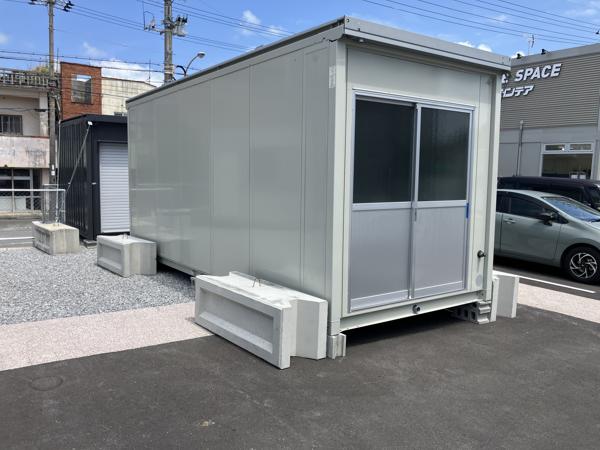 沖縄県うるま店/展示場　1/5OPENの中古ユニットハウス・プレハブ・コンテナハウスサニット