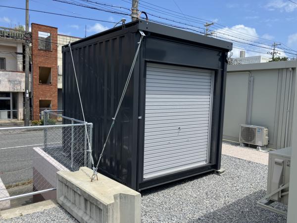 沖縄県うるま店/展示場　1/5OPENの中古ユニットハウス・プレハブ・コンテナハウスCT-32JG(2.16坪)の本体の外観