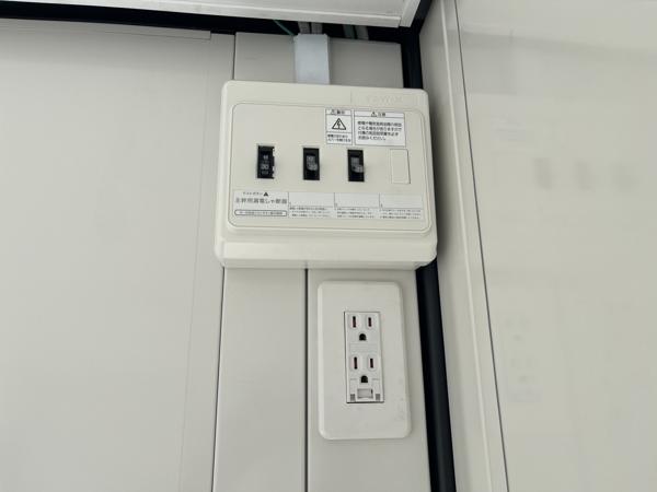 埼玉県本庄店/展示場の新棟ユニットハウス・プレハブ・コンテナハウス47MSL(3.02坪)の各設備の分電盤