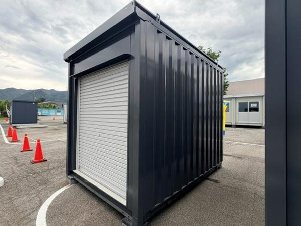 山梨県笛吹一宮店/展示場の中古ユニットハウス・プレハブ・コンテナハウス波板付き