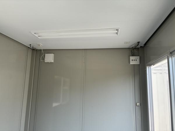 大阪府枚方店/展示場の中古ユニットハウス・プレハブ・コンテナハウスCT-32J(2.16坪)の各設備の換気扇