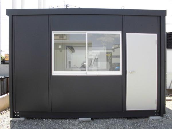 福岡県太宰府店/展示場の新棟ユニットハウス・プレハブ・コンテナハウス38MSL(2.43坪)の本体の外観