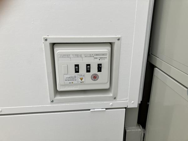 東京都町田店/展示場の中古ユニットハウス・プレハブ・コンテナハウスCT-54J(7.60坪)の各設備の分電盤