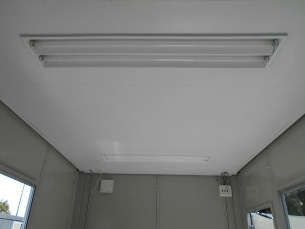 茨城県鹿嶋店/展示場の中古ユニットハウス・プレハブ・コンテナハウスCT-41J(2.83坪)の各設備の照明器具
