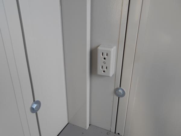 愛知県名古屋緑店/展示場の中古ユニットハウス・プレハブ・コンテナハウスCT-41J(2.83坪)の各設備のコンセント