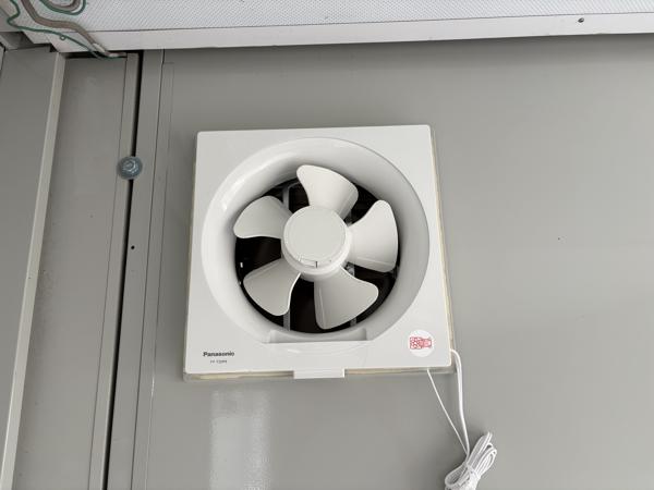 福岡県福岡東店/展示場の中古ユニットハウス・プレハブ・コンテナハウスCT-42J(2.93坪)の各設備の換気扇