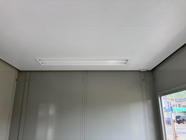 広島県広島八木店/展示場の中古ユニットハウス・プレハブ・コンテナハウスCT-32J(2.16坪)の各設備の照明器具