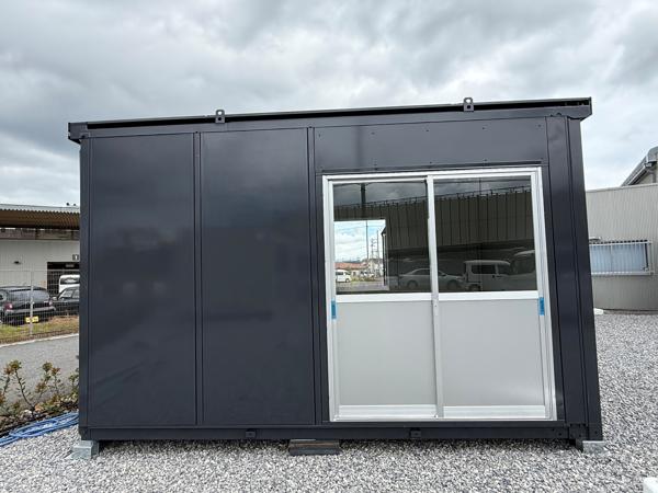 滋賀県栗東店/展示場の中古ユニットハウス・プレハブ・コンテナハウスCT-41J(2.83坪)の本体の外観